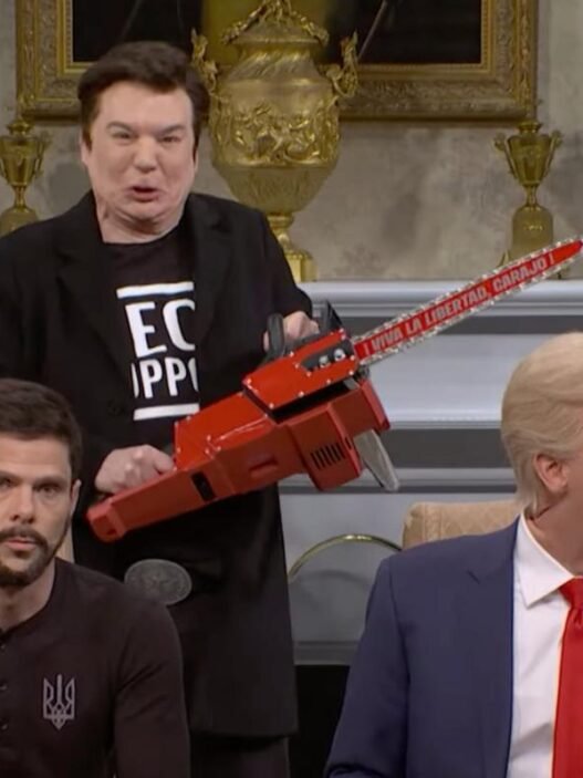 Mike Myers Makes 'Saturday Night Live' Return as Elon Musk