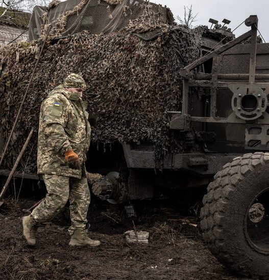 Zelensky Accuses Russia of Trying to Trap Ukraine’s Forces Amid Cease-Fire Talks