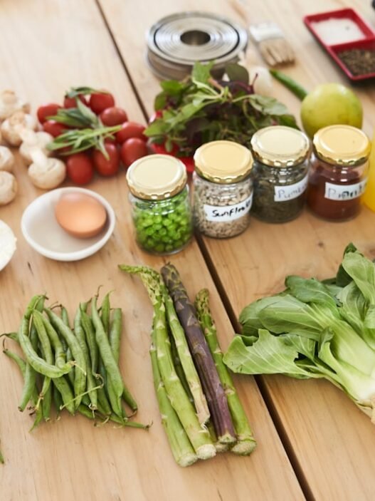 Photo 1591189863430 ab87e120f312