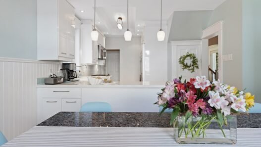 Photo 1635108196979 6d2c92b8f81b