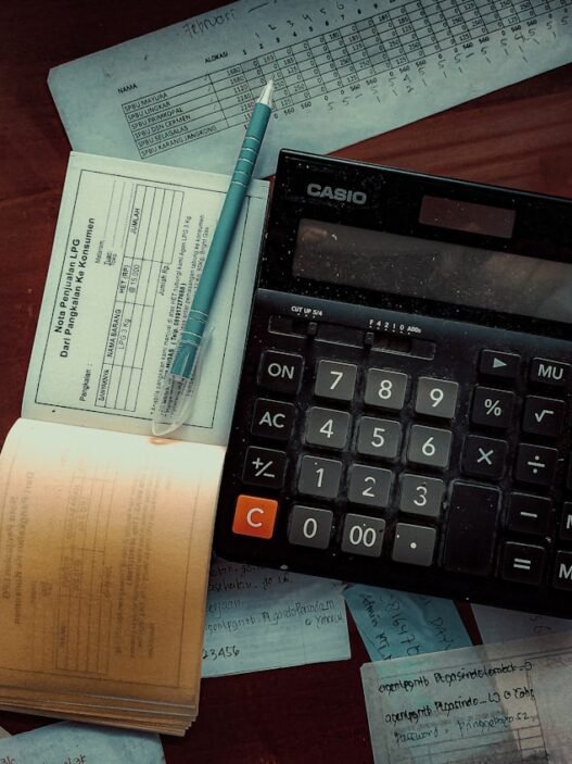 Photo 1649209979970 f01d950cc5ed