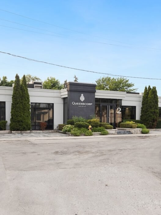 Photo 1656646425073 a1ec4a84e0dc