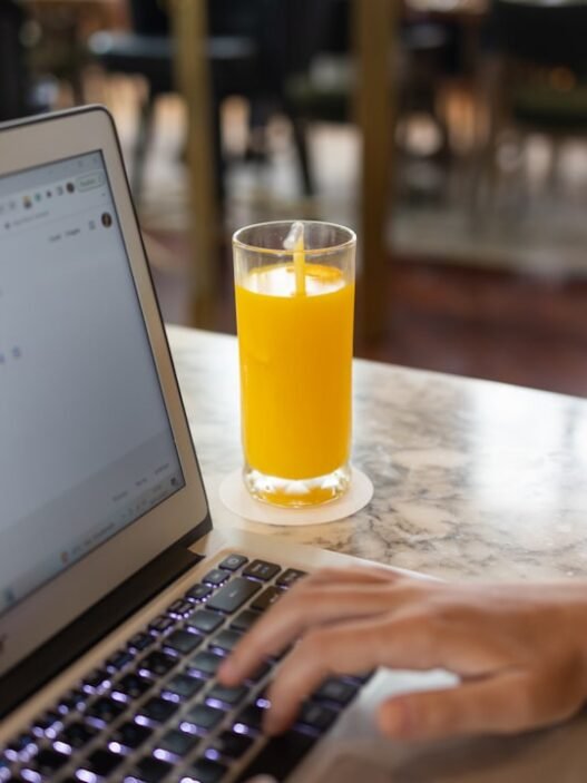 Photo 1670552508954 99d0f72f2d50