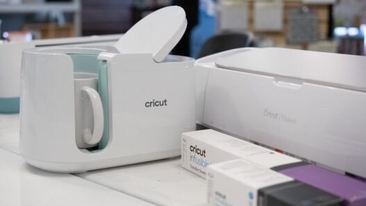 Photo 1700887916107 2ac9ba8145e1