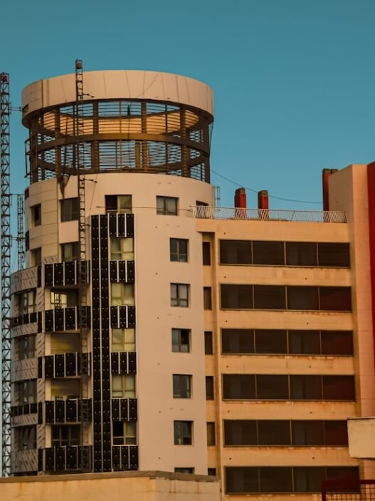 Photo 1704497462569 1403fc58b389