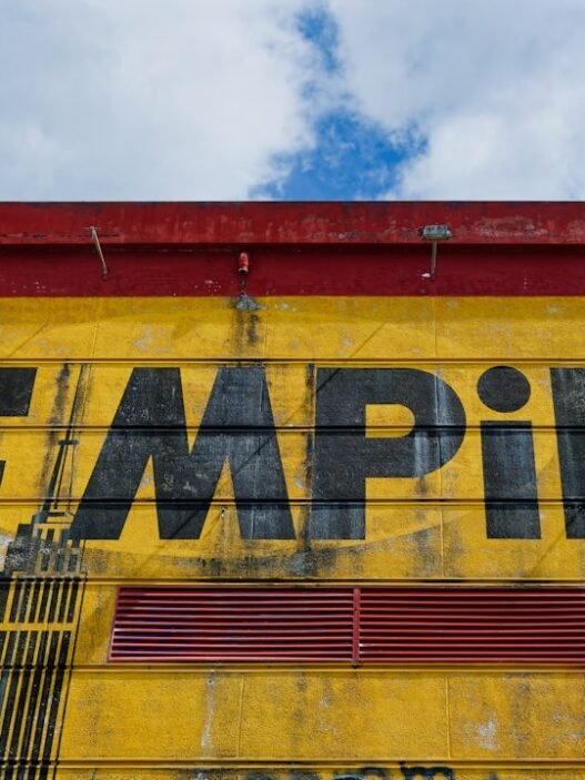 Photo 1721034299626 f31d3303ef8a