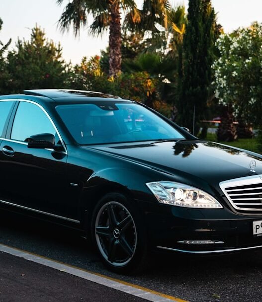 Photo 1764090317623 06968349ad23