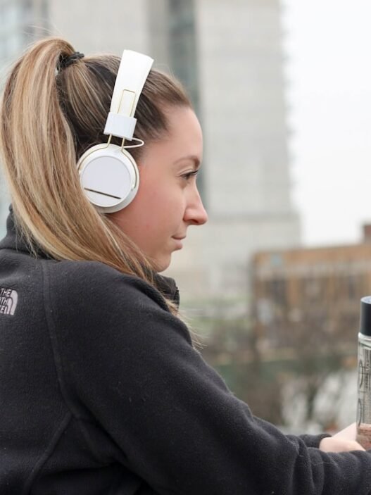 Photo 1514994806776 144805fdde34