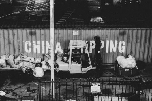 Photo 1569167419666 e94167ac991d