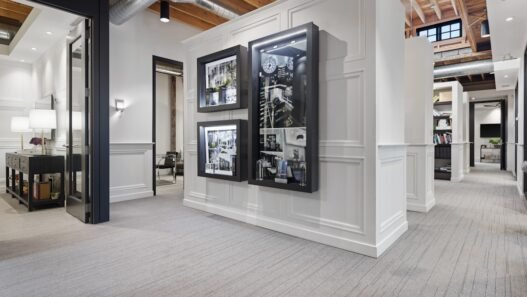 Photo 1656646424976 845444fff394