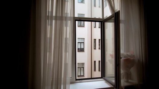 Photo 1763916790904 36ad846e8287